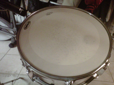 Shure SM57 on a Snare Drum with an Evans E-Ring